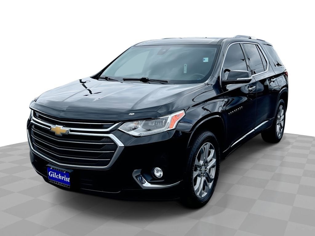 2018 Chevrolet Traverse Premier in Mosaic Black Metallic — front three-quarter view
