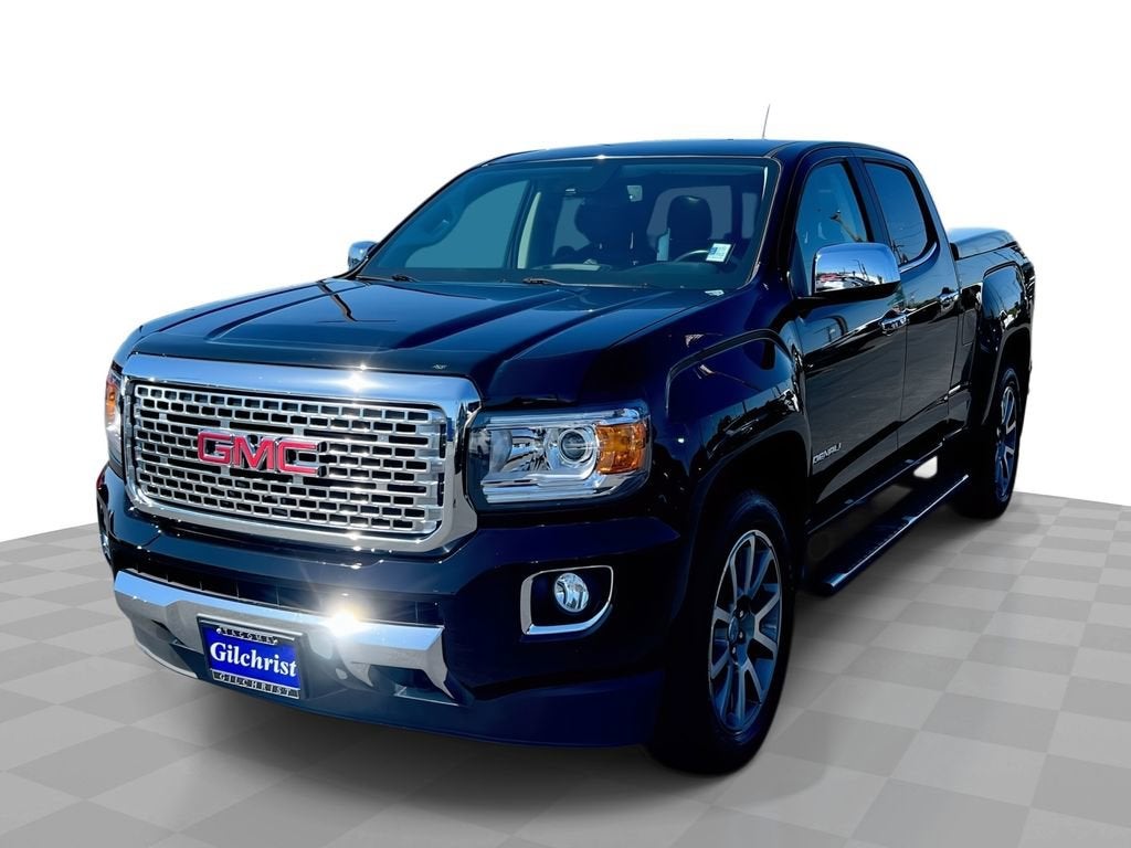 2020 GMC Canyon 4WD Denali in Onyx Black — front three-quarter view
